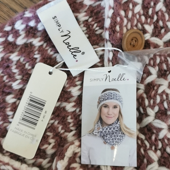 Simply Noelle Button Up Scarf NWT New - Picture 3 of 5